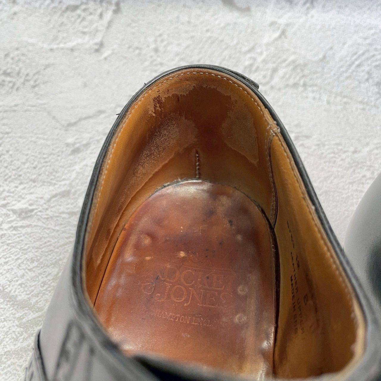【良品 リフト交換済み】CROCKETT&JONES クロケットアンドジョーンズ MEDWAY メドウェイ プレーン 内羽根 サドル ブローグ UK8 / 26.5cm【W3357】