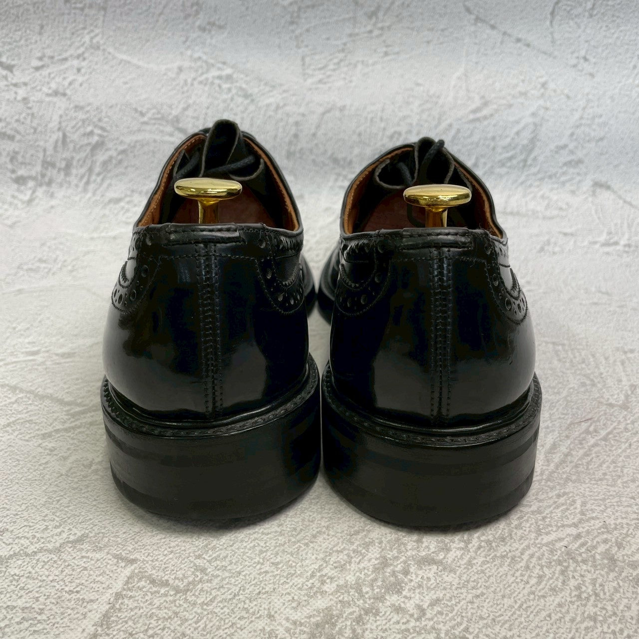 【良品】Tricker’s トリッカーズ Burton バートン ウイング 外羽根 パテントレザー 黒 BLACK ブラック UK9.5 / 28cm【W3360】WINGTIP