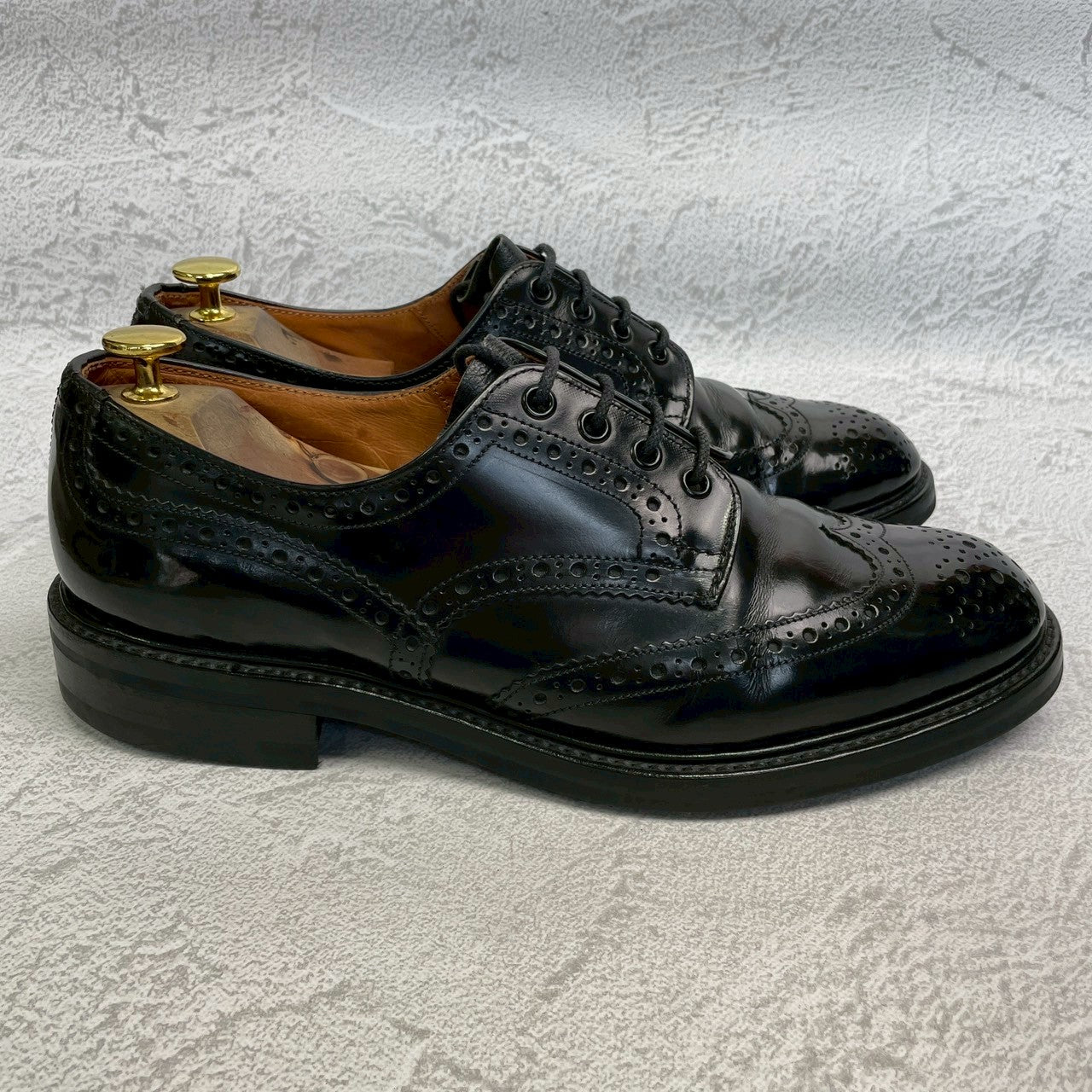 【良品】Tricker’s トリッカーズ Burton バートン ウイング 外羽根 パテントレザー 黒 BLACK ブラック UK9.5 / 28cm【W3360】WINGTIP