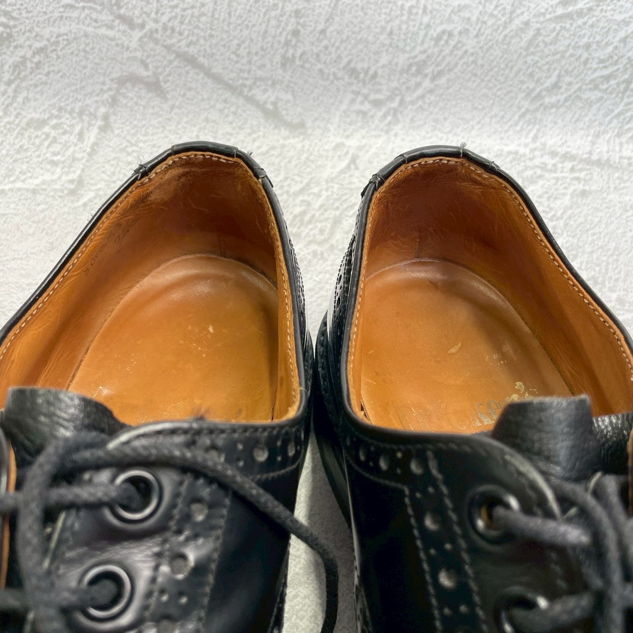 【良品】Tricker’s トリッカーズ Burton バートン ウイング 外羽根 パテントレザー 黒 BLACK ブラック UK9.5 / 28cm【W3360】WINGTIP