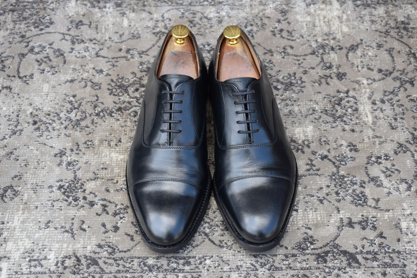 【美品 ソール修理済み】JOSEPH CHEANEY&SONS ジョセフチーニーアンドサンズ LIME ライム ストレート 内羽根 黒 ブラック UK6.5 / 25.5cm【W3342】