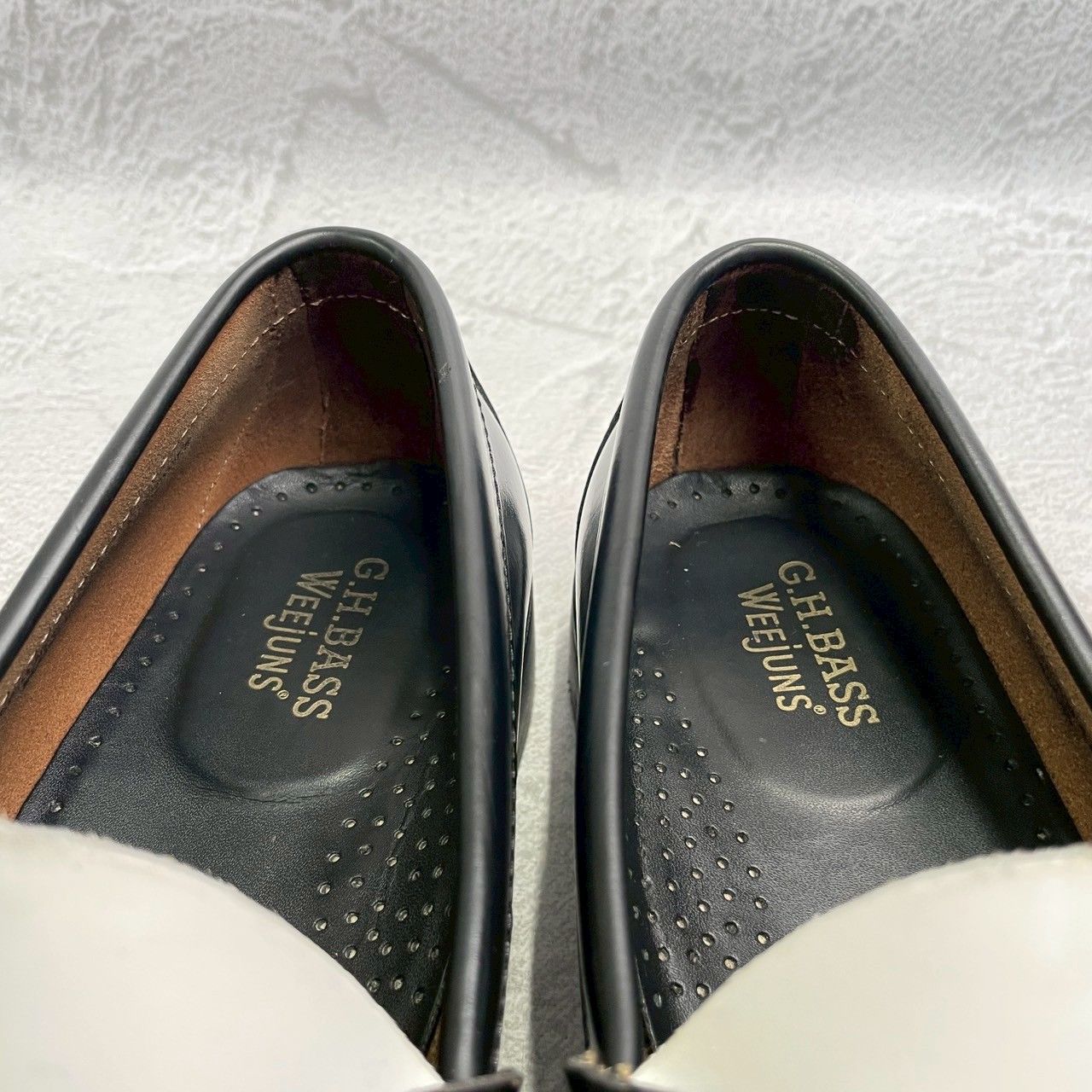 【美品】G.H.BASS ジーエイチバス BA11010H LARSON ラーソン コインローファー バイカラー 黒 ブラック 白 ホワイト UK7.5 / US8.5 / EU41.5 / 26cm【W3370】