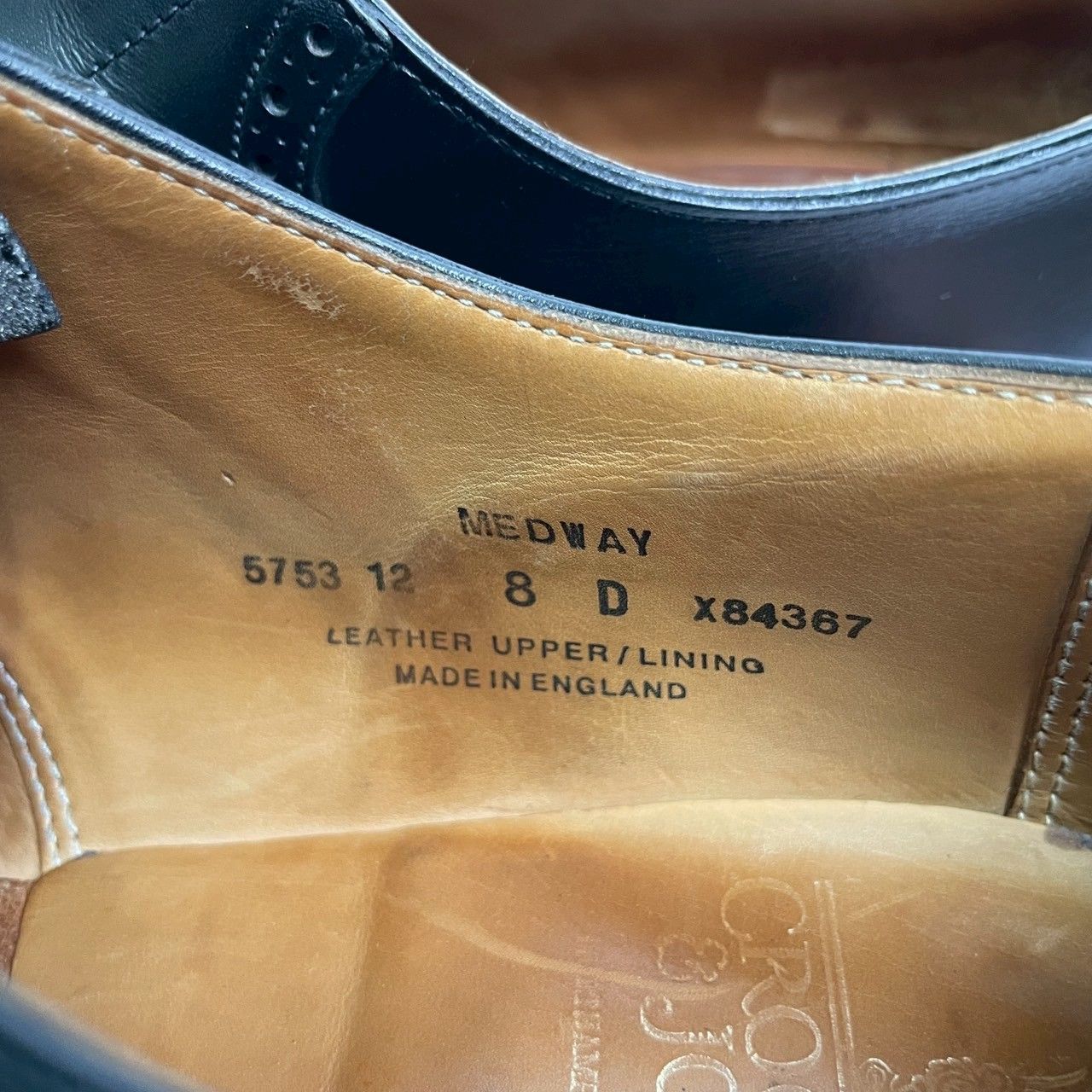 【良品 リフト交換済み】CROCKETT&JONES クロケットアンドジョーンズ MEDWAY メドウェイ プレーン 内羽根 サドル ブローグ UK8 / 26.5cm【W3357】