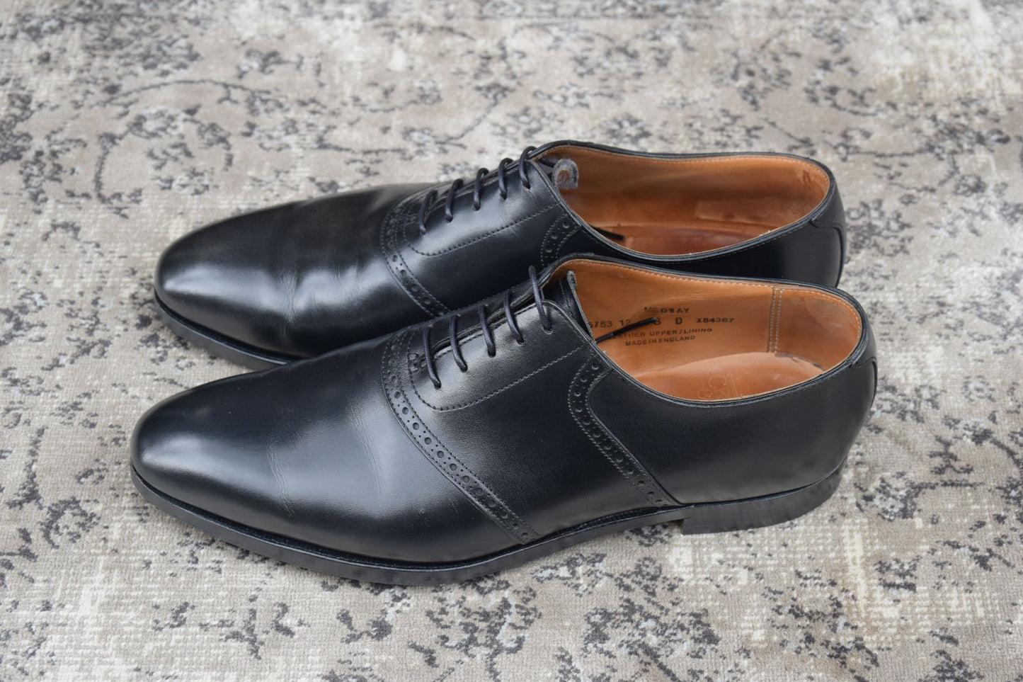 【良品 リフト交換済み】CROCKETT&JONES クロケットアンドジョーンズ MEDWAY メドウェイ プレーン 内羽根 サドル ブローグ UK8 / 26.5cm【W3357】