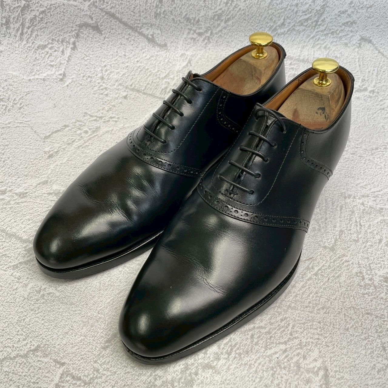 【良品 リフト交換済み】CROCKETT&JONES クロケットアンドジョーンズ MEDWAY メドウェイ プレーン 内羽根 サドル ブローグ UK8 / 26.5cm【W3357】