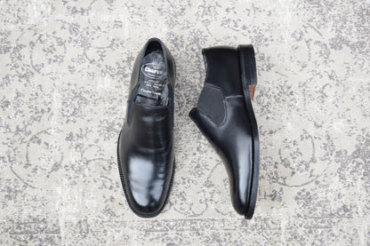 Excellent condition Church's Sidegoa semi-square plain low-top black sandals, size 80F, UK8, 26.5cm (W3419).