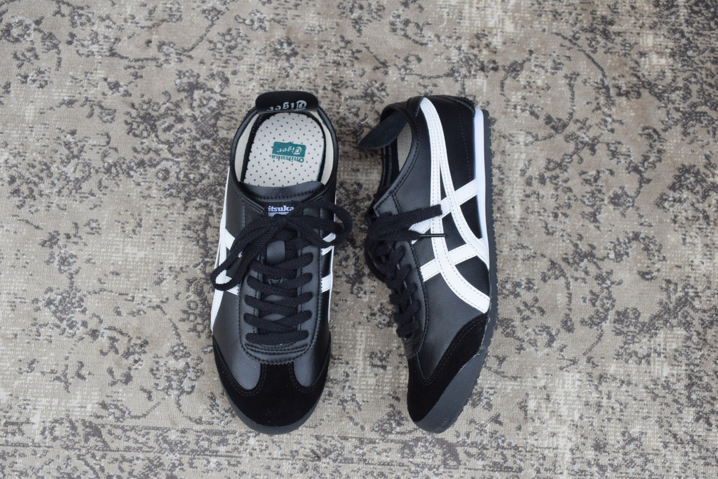 【極美品】Onitsuka Tiger オニツカタイガー MEXICO 66 メキシコ66 DL408-9001 レザー スニーカー 黒 ブラック US8 / UK7 / EUR41.5 / 26cm【W3400】