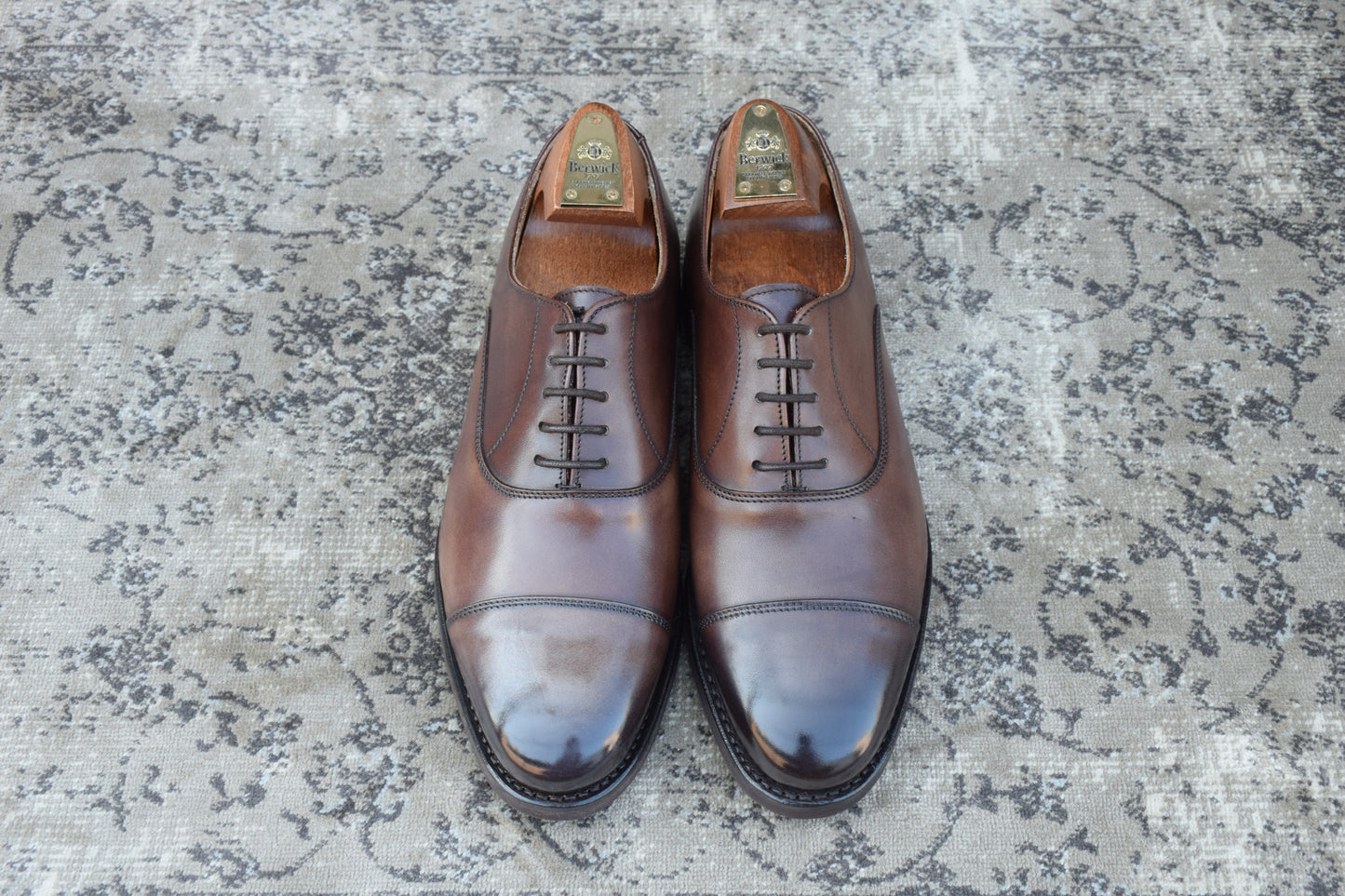 【極美品】Berwick バーウィック 5224 SIVI ストレート 内羽根 アンティーク調 茶 ダークブラウンUK6 / 25.5cm【W3386】