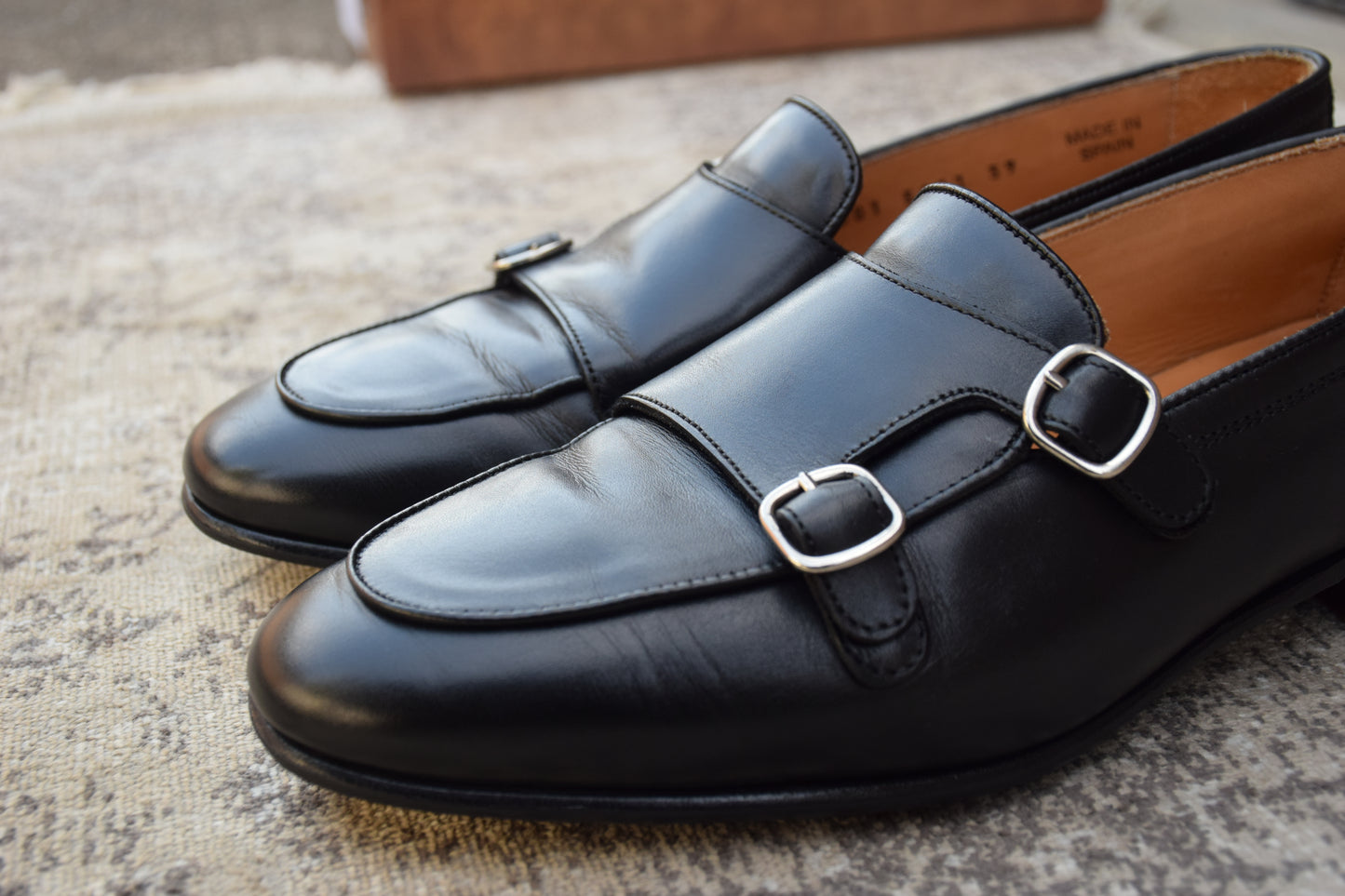 Excellent condition Berwick 5111 CHSG double monk loafers in black, size 39 (EU) / 24.5cm (W3429).