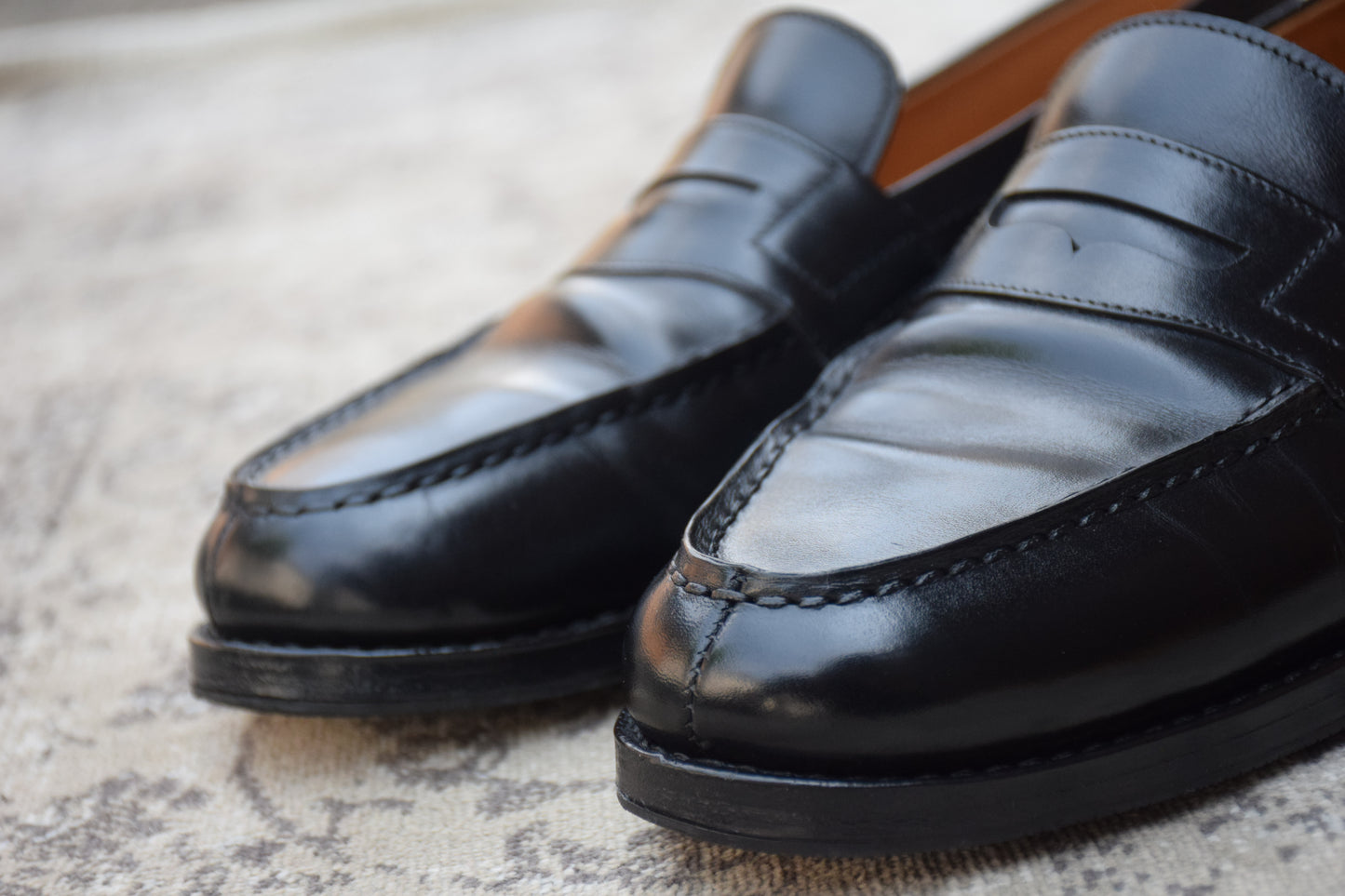 【フレンチシックな本格派】JALAN SRIWIJAYA ジャランスリワヤ 98589 コインローファー 黒 ブラック UK6 / 24.5cm【W3569】