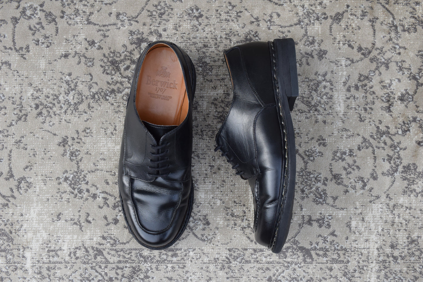 【良品】Berwick 1707 バーウィック 4477 Uチップ 外羽根 ダイナイトソール 黒 ブラック UK7 / 26cm【W3408】