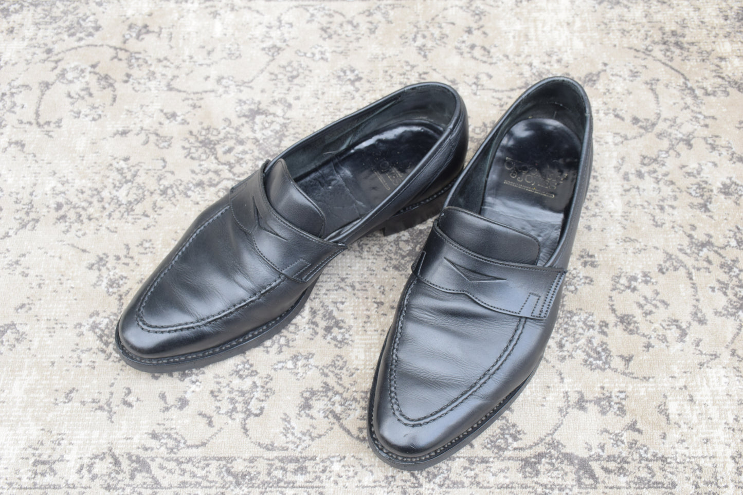 Crockett &amp; Jones Sydney-style penny loafers with a pointed toe and city sole, black, size UK 8.5 (approx. 27cm) [W3445]