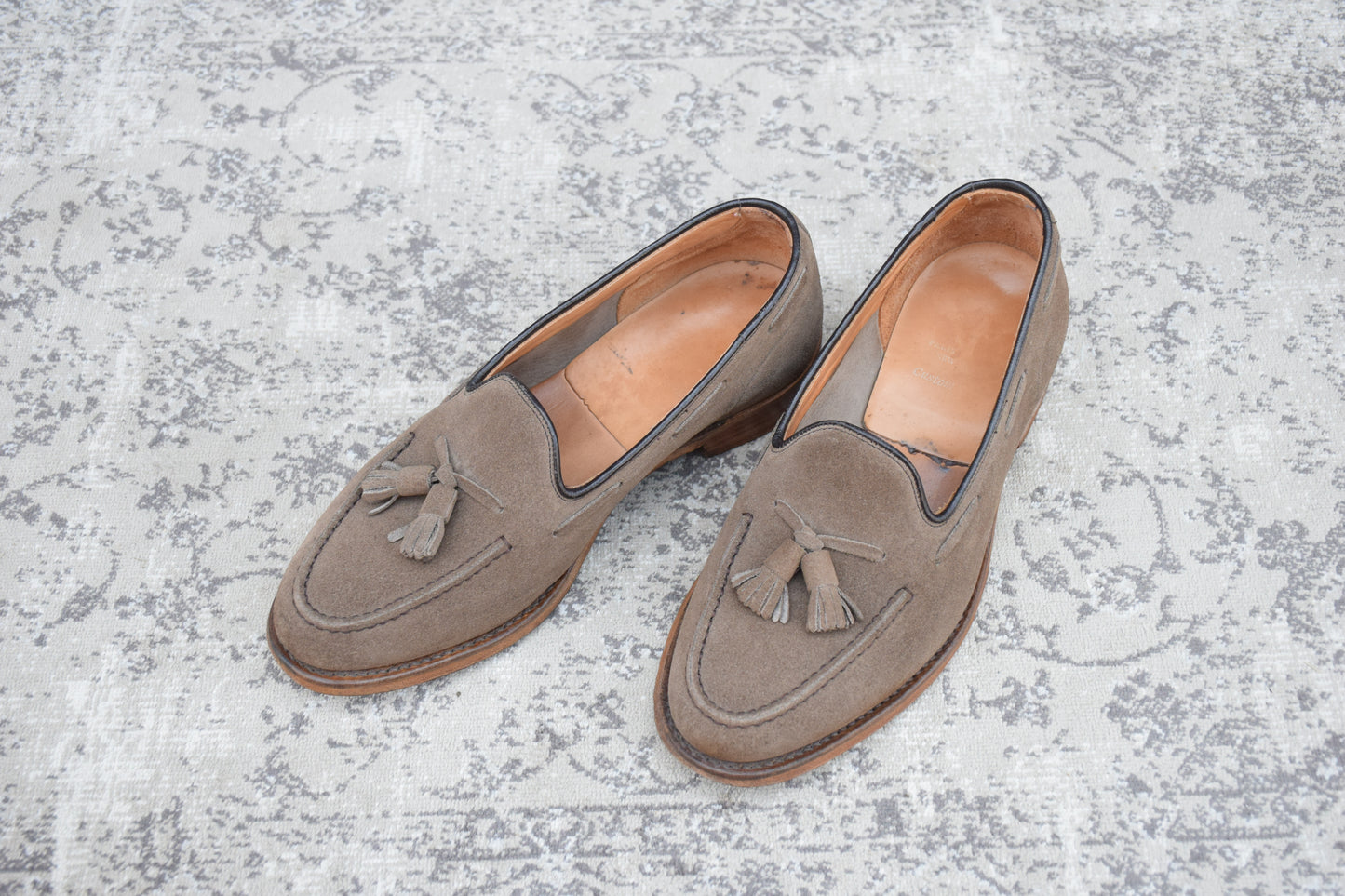 Church's チャーチ FOSBURY フォスバリー タッセルローファー スエード 薄茶 ベージュ系 UK7 / 25.5cm【Ｗ3574】