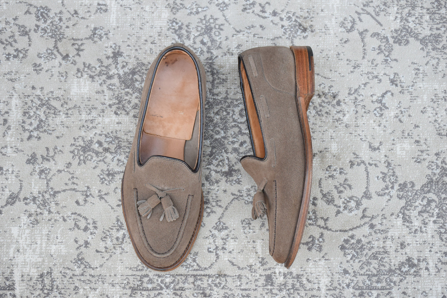 Church's チャーチ FOSBURY フォスバリー タッセルローファー スエード 薄茶 ベージュ系 UK7 / 25.5cm【Ｗ3574】