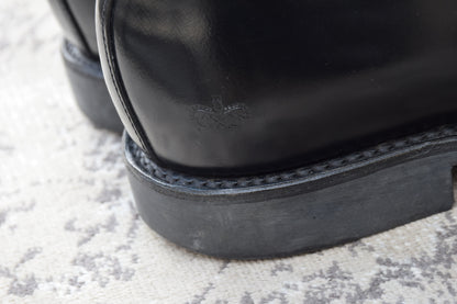 良品】SANDERS サンダース 1384B Officer Shoe オフィサーシューズ プレーン 外羽根 サービス ポリッシュドカーフ ダイナイトソール 黒 ブラック UK7 / 26.0〜26.5 cm【W3414】