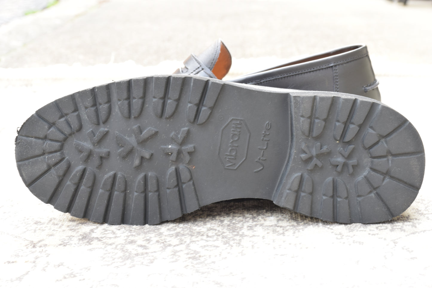 【極美品】Berwick 1707 バーウィック 5293 コインローファー ビブラムガムライト 黒 ブラック UK5.5 / 24.5cm【W3470】