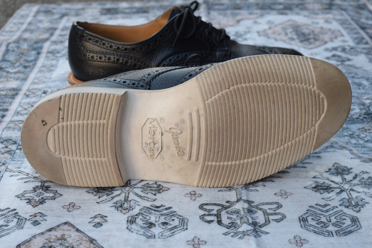 【美品】Tricker's トリッカーズ SOPHNET ソフネット BOURTON バートン ウイング 外羽根 メダリオン 黒 ブラック BLACK UK8 / 26.5cm【W2916】