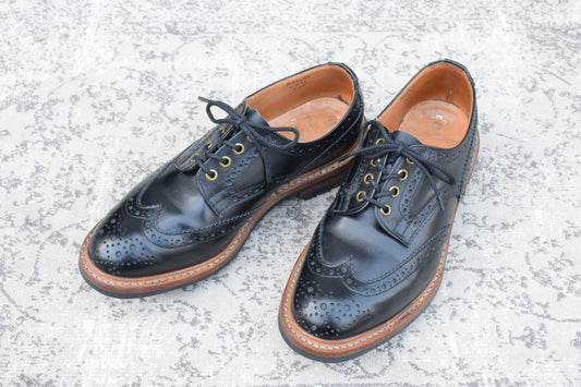【極美品】Tricker's トリッカーズ M7252 BOURTON バートン ウィングチップ カントリーシューズ 黒 ブラック UK9 / 27.5cm【W3477】