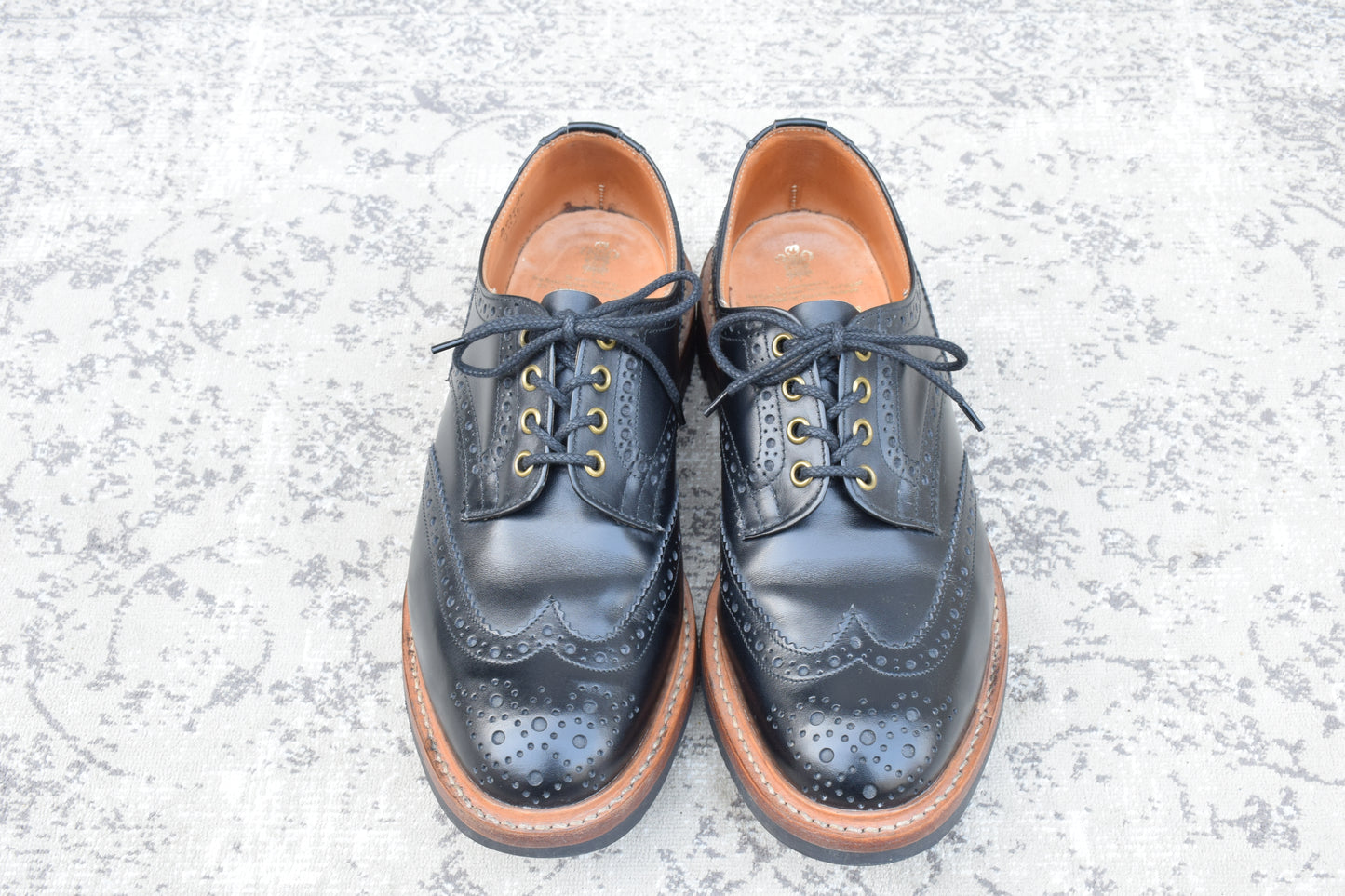 【極美品】Tricker's トリッカーズ M7252 BOURTON バートン ウィングチップ カントリーシューズ 黒 ブラック UK9 / 27.5cm【W3477】