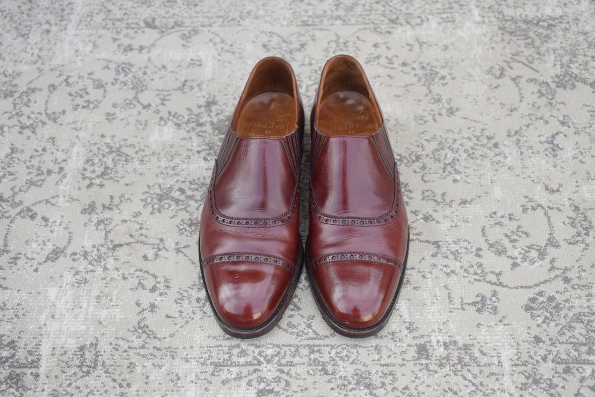 POULSEN SKONE&Co. ポールセン・スコーン｜サイドエラスティック｜クォーターブローグ バーガンディ UK6 / 24.5cm ダブルネーム W3622