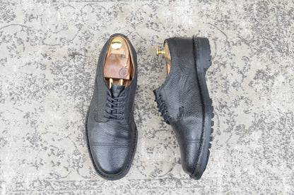 【美品】JOSEPH CHEANEY&SONS ジョセフチーニーアンドサンズ CAIRNGORM 2R ケンゴン ストレート 外羽根 グレインレザー コマンドソール 黒 ブラック UK9.5 / 28.0cm【W3511】