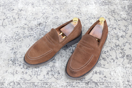 【美品】SANDERS サンダース 9319SS コインローファー ハーフサドル スエード 茶 ブラウン UK7 / 25.5cm【Ｗ3522】