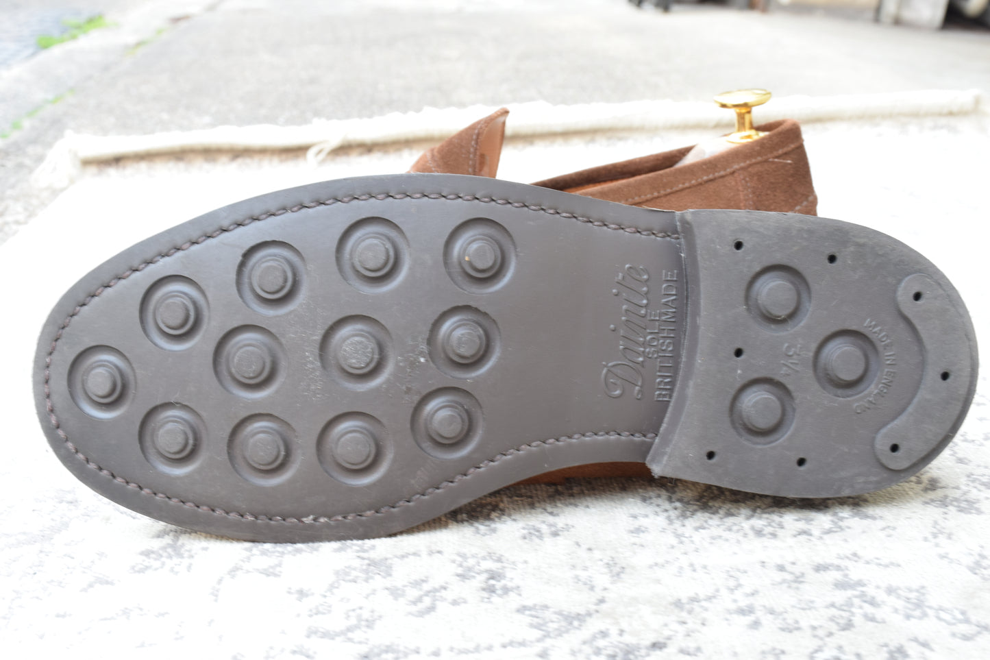 【美品】SANDERS サンダース 9319SS コインローファー ハーフサドル スエード 茶 ブラウン UK7 / 25.5cm【Ｗ3522】