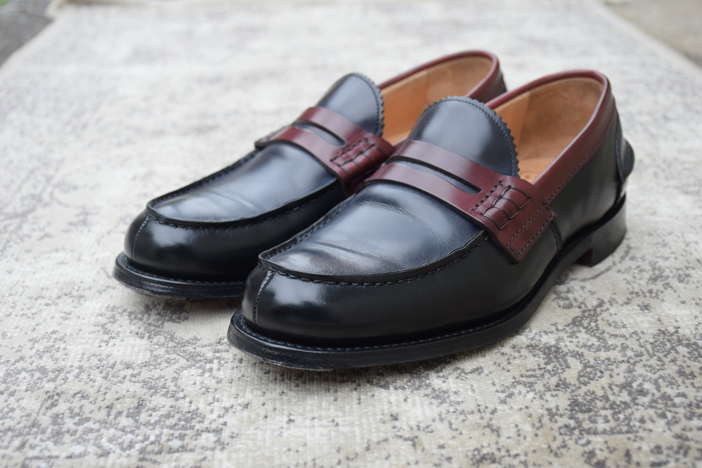 【極美品】Church's チャーチ PEMBREY ペンブリー ビーフロール コインローファー トリコロール 黒 紺 赤茶 UK6.5 / 25.0cm【W3549】
