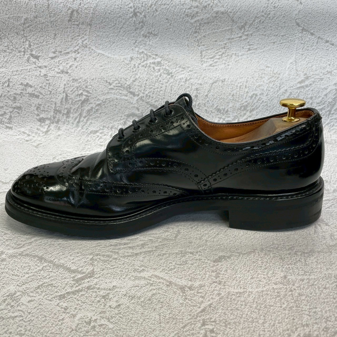 【良品】Tricker’s トリッカーズ Burton バートン ウイング 外羽根 パテントレザー 黒 BLACK ブラック UK9.5 / 28cm【W3360】WINGTIP
