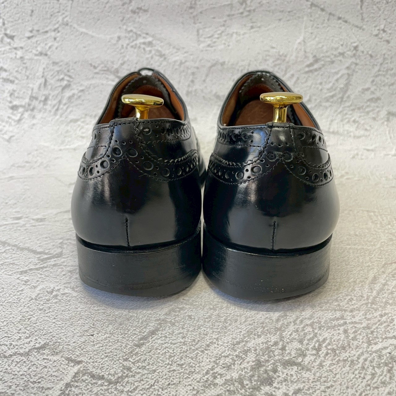 Church’s チャーチ Burwood バーウッド ウィング 内羽根 メダリオン 黒 ブラック UK9 / 27.5cm相当【W3376】