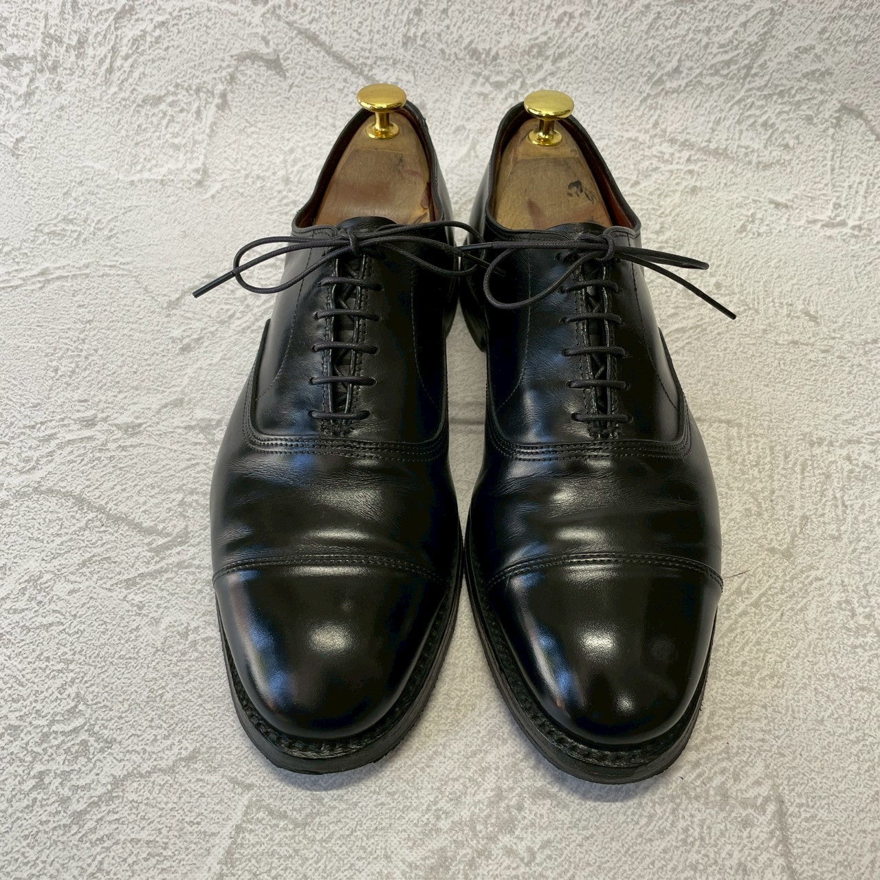 【良品】Allen Edmonds アレンエドモンズ Park Avenue パークアベニュー ストレート 内羽根 6アイレット 黒 ブラック US8.5 / 26.5cm相当【W3375】