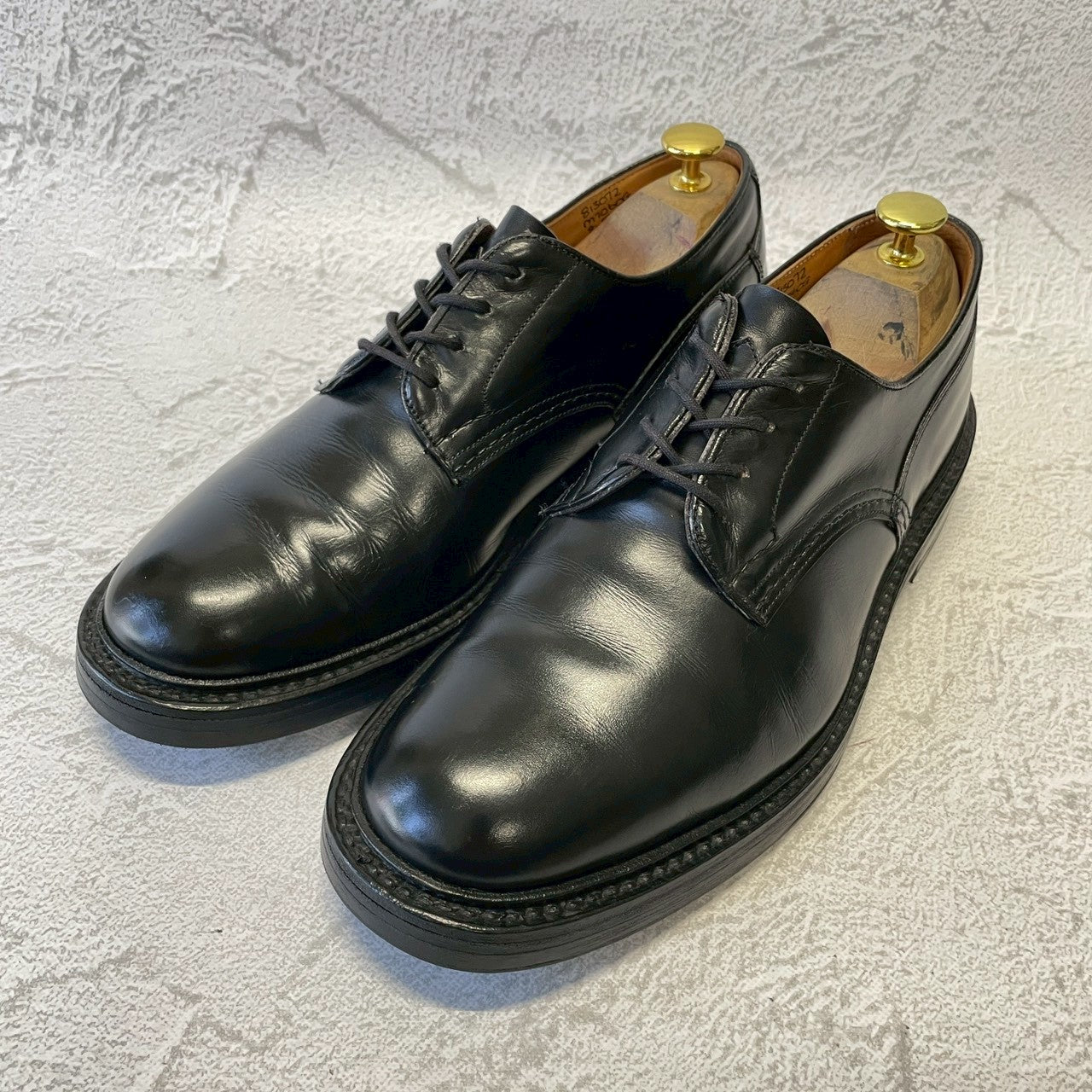 【リフト交換済み】Tricker’s トリッカーズ M7060 Kendal ケンダル プレーン 外羽根 4アイレット 黒 ブラック UK8 / 26.5cm【W3377】