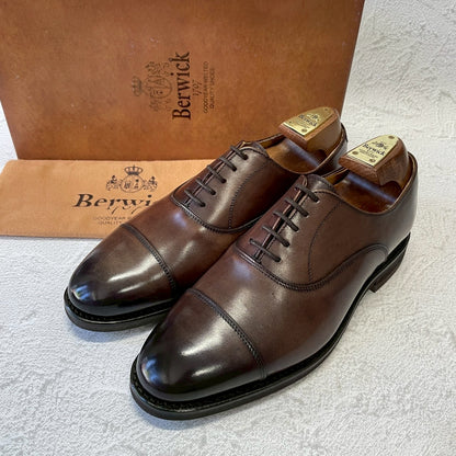 【極美品】Berwick バーウィック 5224 SIVI ストレート 内羽根 アンティーク調 茶 ダークブラウンUK6 / 25.5cm【W3386】