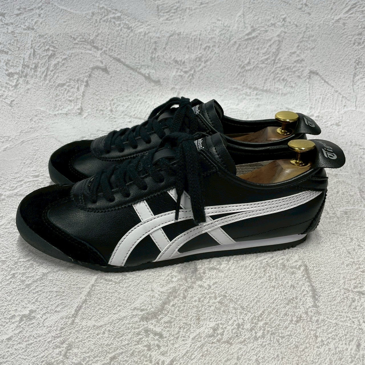 【極美品】Onitsuka Tiger オニツカタイガー MEXICO 66 メキシコ66 DL408-9001 レザー スニーカー 黒 ブラック US8 / UK7 / EUR41.5 / 26cm【W3400】