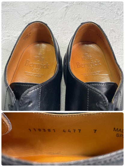 【良品】Berwick 1707 バーウィック 4477 Uチップ 外羽根 ダイナイトソール 黒 ブラック UK7 / 26cm【W3408】