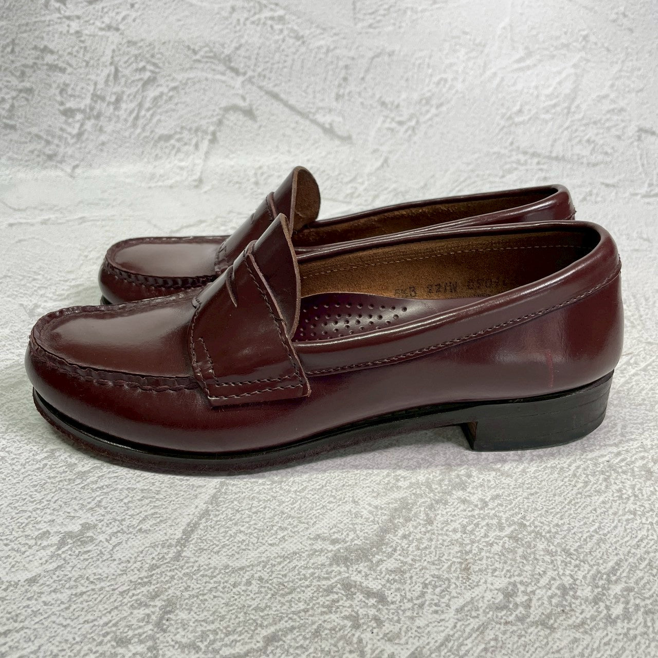 G.H.BASS ジーエイチバス WEEJUNS LOGAN ウィージャンズ ローガン コインローファー ハーフサドル 赤茶 バーガンディ US5.5 / 23.5cm相当【W3409】