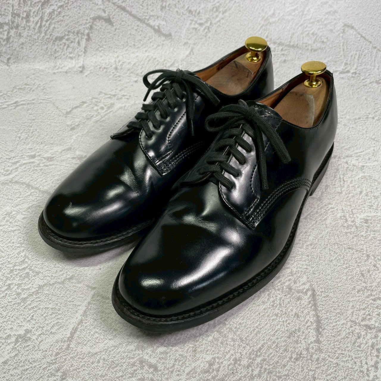 良品】SANDERS サンダース 1384B Officer Shoe オフィサーシューズ プレーン 外羽根 サービス ポリッシュドカーフ ダイナイトソール 黒 ブラック UK7 / 26.0〜26.5 cm【W3414】