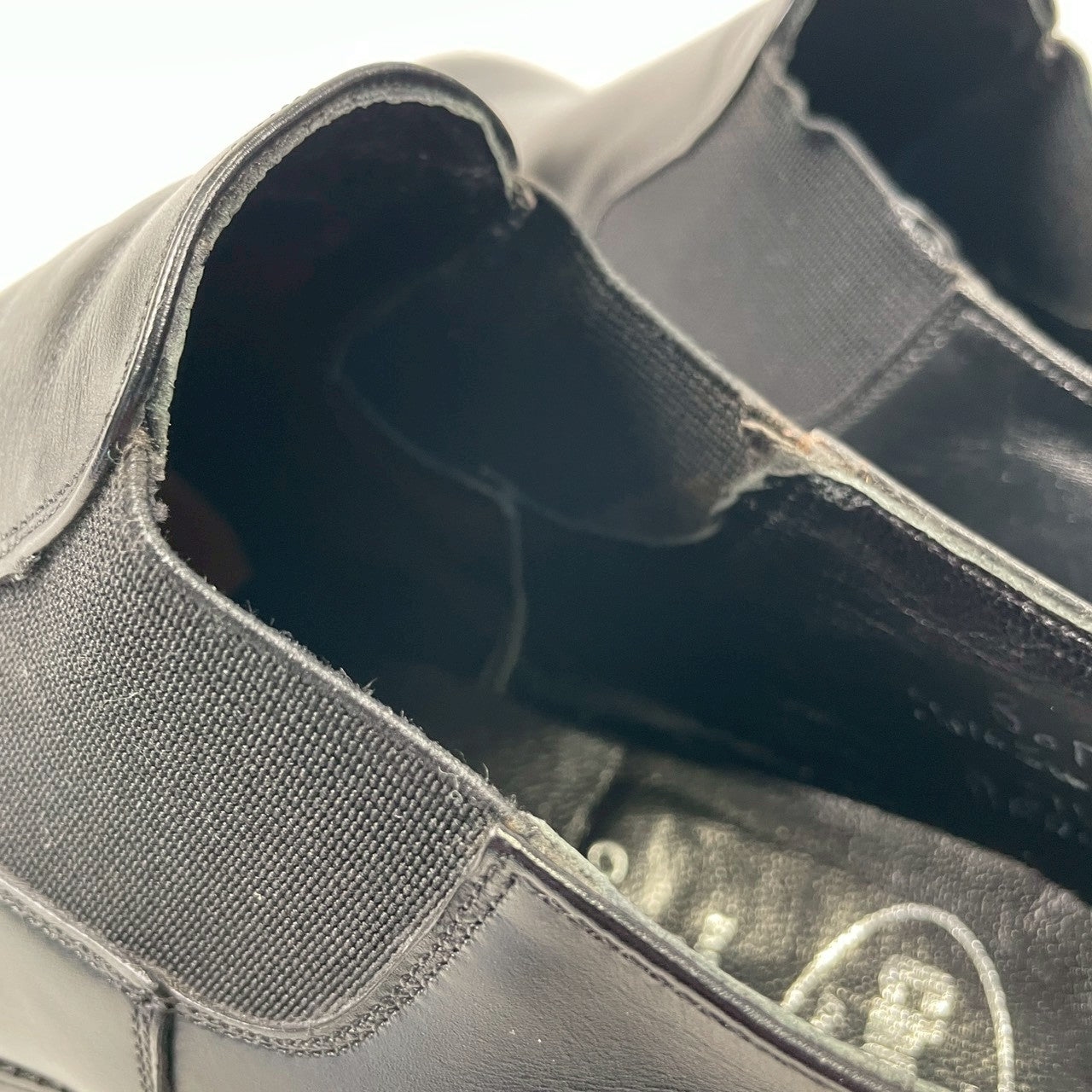 Excellent condition Church's Sidegoa semi-square plain low-top black sandals, size 80F, UK8, 26.5cm (W3419).