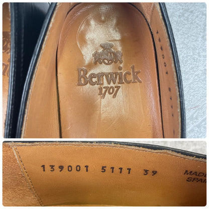 Excellent condition Berwick 5111 CHSG double monk loafers in black, size 39 (EU) / 24.5cm (W3429).