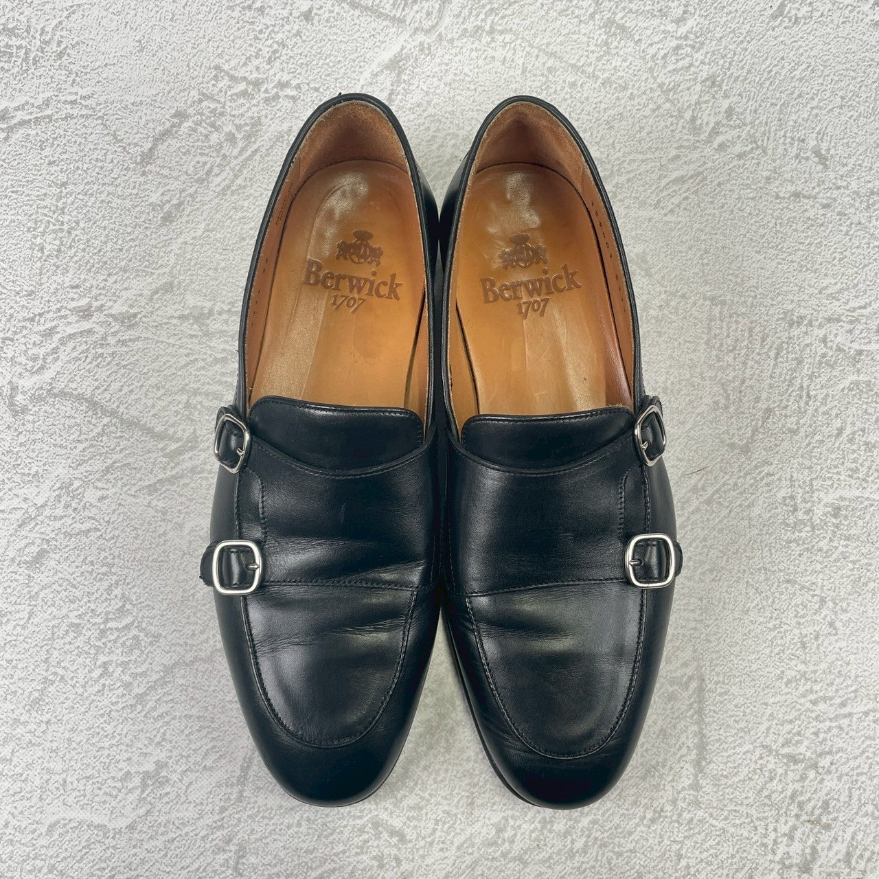 Excellent condition Berwick 5111 CHSG double monk loafers in black, size 39 (EU) / 24.5cm (W3429).