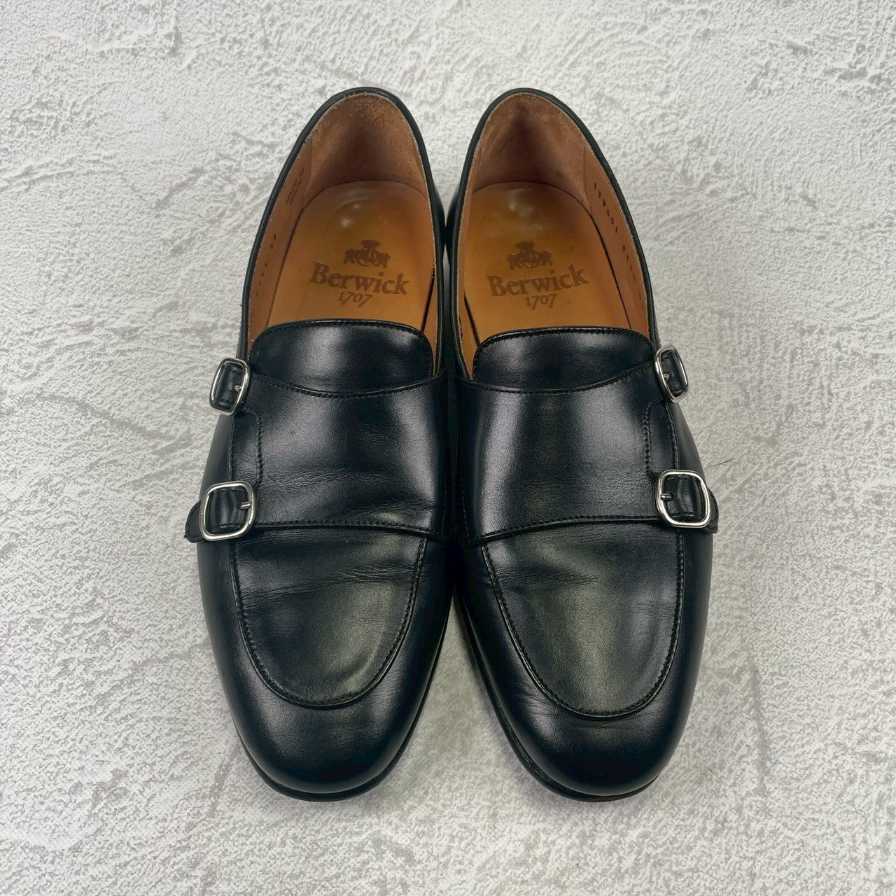 Excellent condition Berwick 5111 CHSG double monk loafers in black, size 39 (EU) / 24.5cm (W3429).