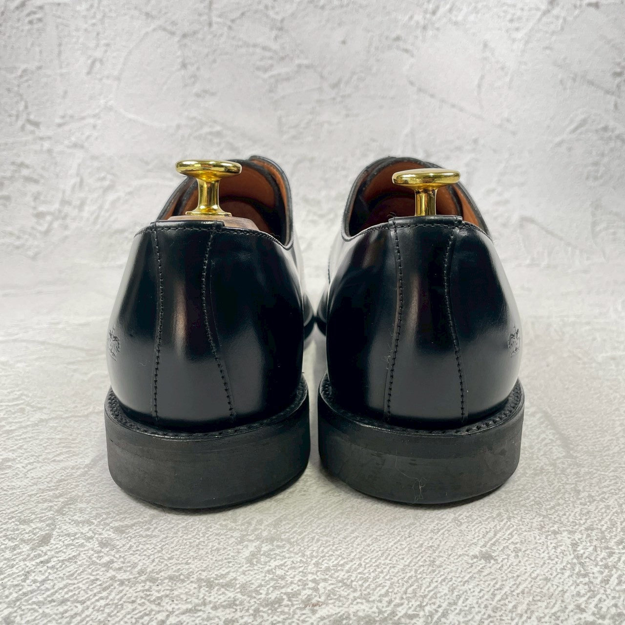 Excellent condition SANDERS 1384 Officer Shoes, plain with an open lacing and Dainite sole, black, UK size 7.5 (26.5-27.0cm) [W3456]