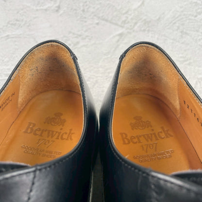 【極美品】Berwick 1707 バーウィック 5224 ストレートチップ 内羽根 ヴィブラムガムライトソール 黒 ブラック UK6.5 / 25.5cm【W3475】
