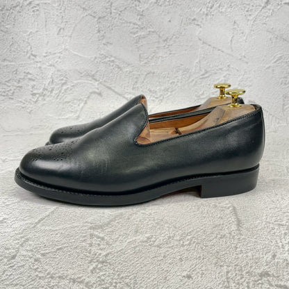 【良品】SANDERS サンダース 9756BW Slip-on Shoes スリッポン ローファー メダリオン ブローグ 黒 ブラック UK7 / 25.5cm【Ｗ3503】