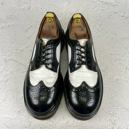 【英国製】Dr.Martens ドクターマーチン 3989 ブローグ ウイング 外羽根 メダリオン 黒×白 / ブラック×ホワイト UK8 / 27.0cm【W3512】