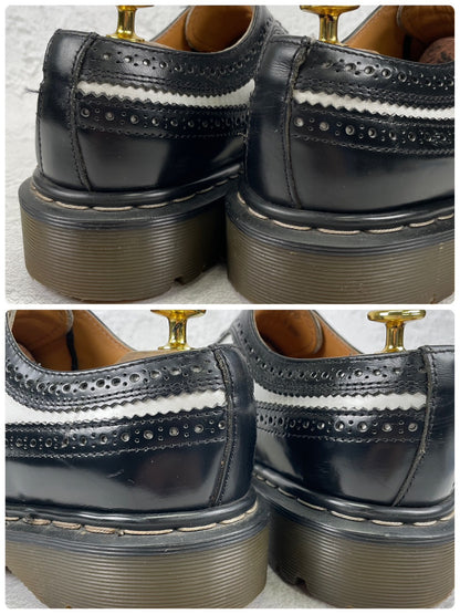 【英国製】Dr.Martens ドクターマーチン 3989 ブローグ ウイング 外羽根 メダリオン 黒×白 / ブラック×ホワイト UK8 / 27.0cm【W3512】