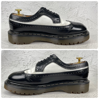 【英国製】Dr.Martens ドクターマーチン 3989 ブローグ ウイング 外羽根 メダリオン 黒×白 / ブラック×ホワイト UK8 / 27.0cm【W3512】