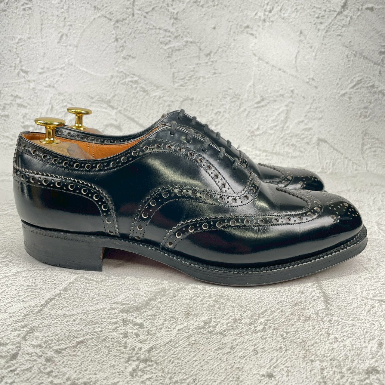 【美品】Church's チャーチ 3都市 旧チャーチ BURWOOD バーウッド ウイング 内羽根 メダリオン 81ラスト 黒 ブラック UK6.5 / 25.0cm【W3547】