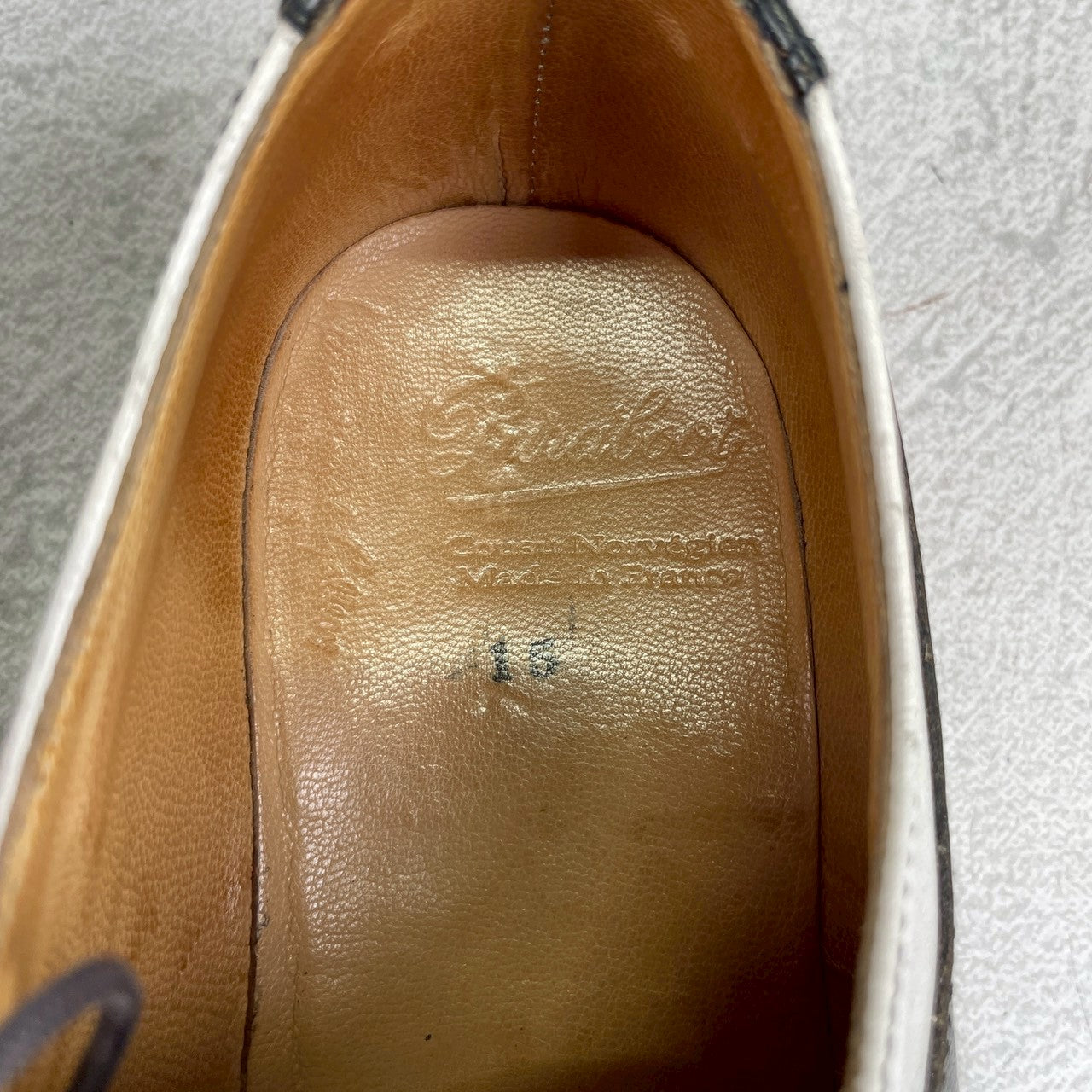 Paraboot パラブーツ AVIGNON アヴィニョン Uチップ 外羽根 コンビカラー 黒 白 ブラック ホワイト UK7 / 25.5cm【W3552】