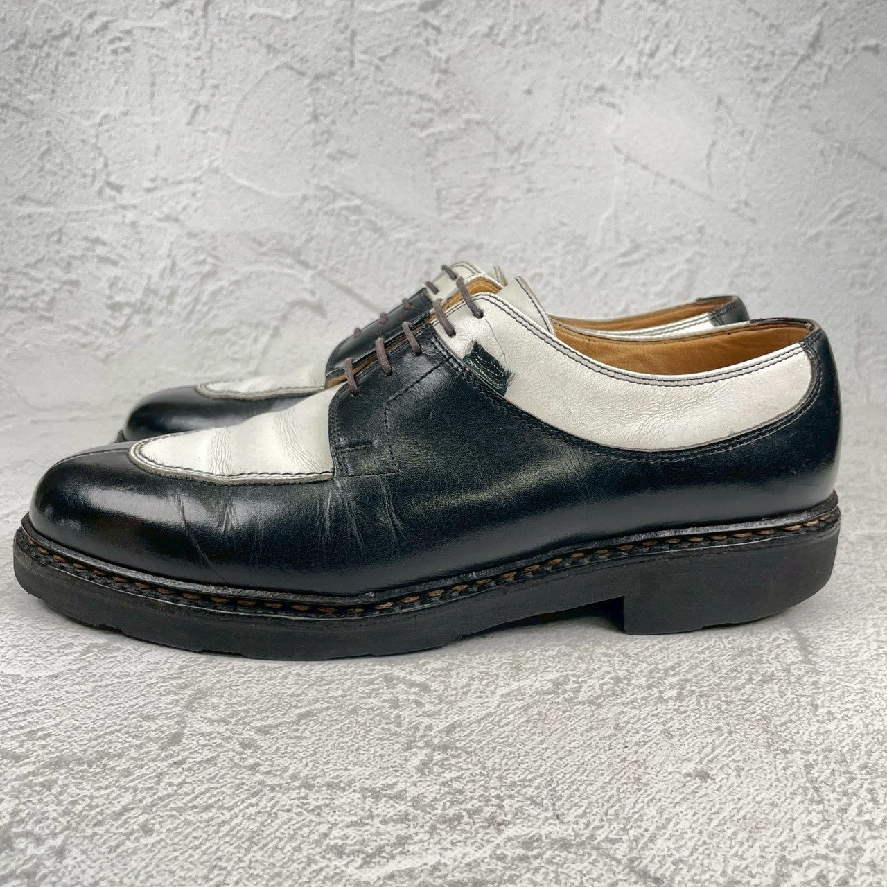 Paraboot パラブーツ AVIGNON アヴィニョン Uチップ 外羽根 コンビカラー 黒 白 ブラック ホワイト UK7 / 25.5cm【W3552】